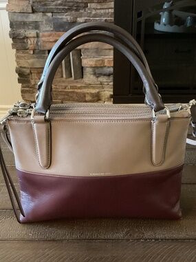 🤩 Coach 32503 Mini Oxblood & Taupe Colour Block Borough Bag